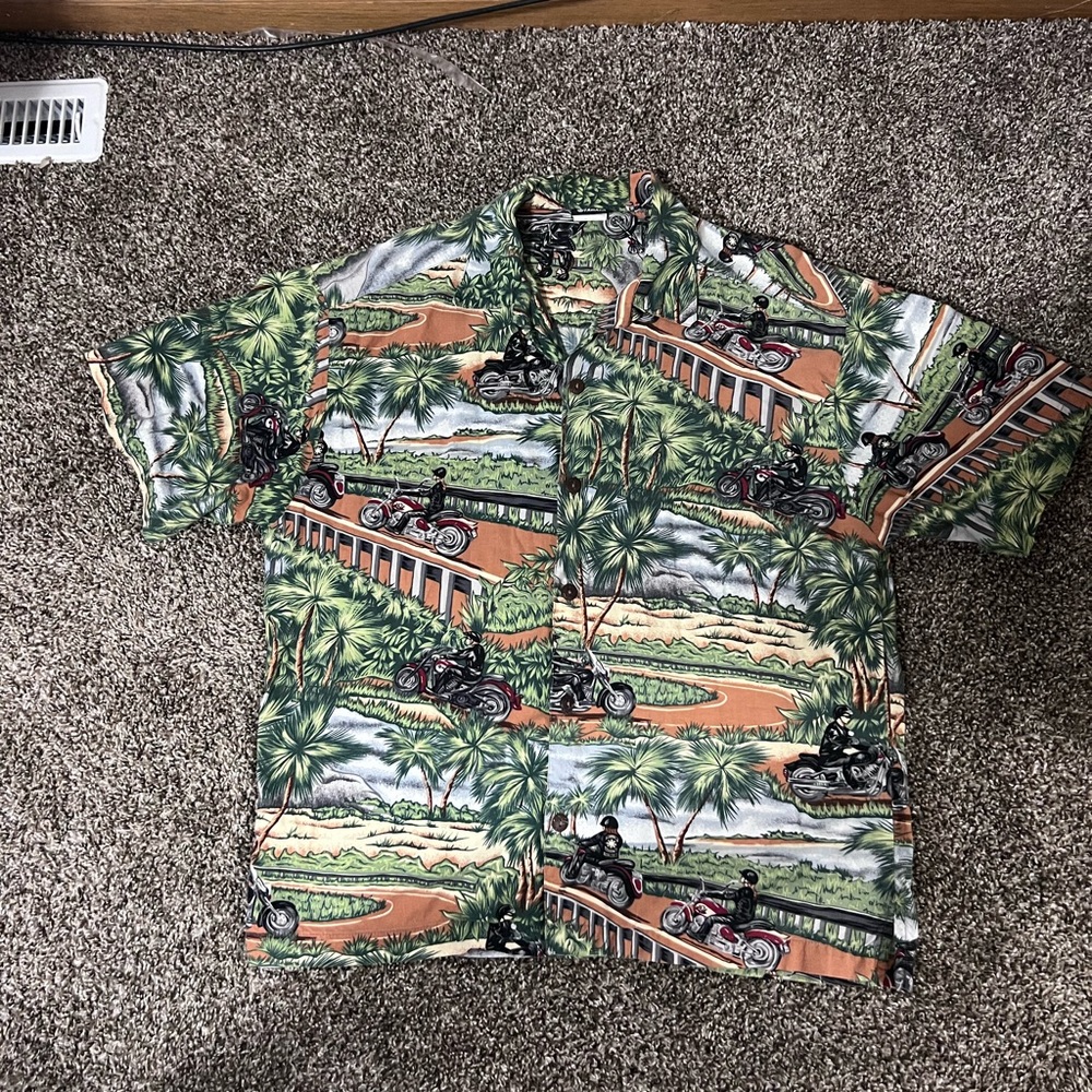 Yamaha Men’s Tropical Shirt Size Large